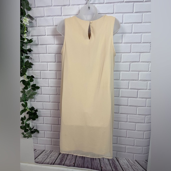 CB Elegant Cream Sleeveless midi Dress/size 10 - Picture 8 of 10